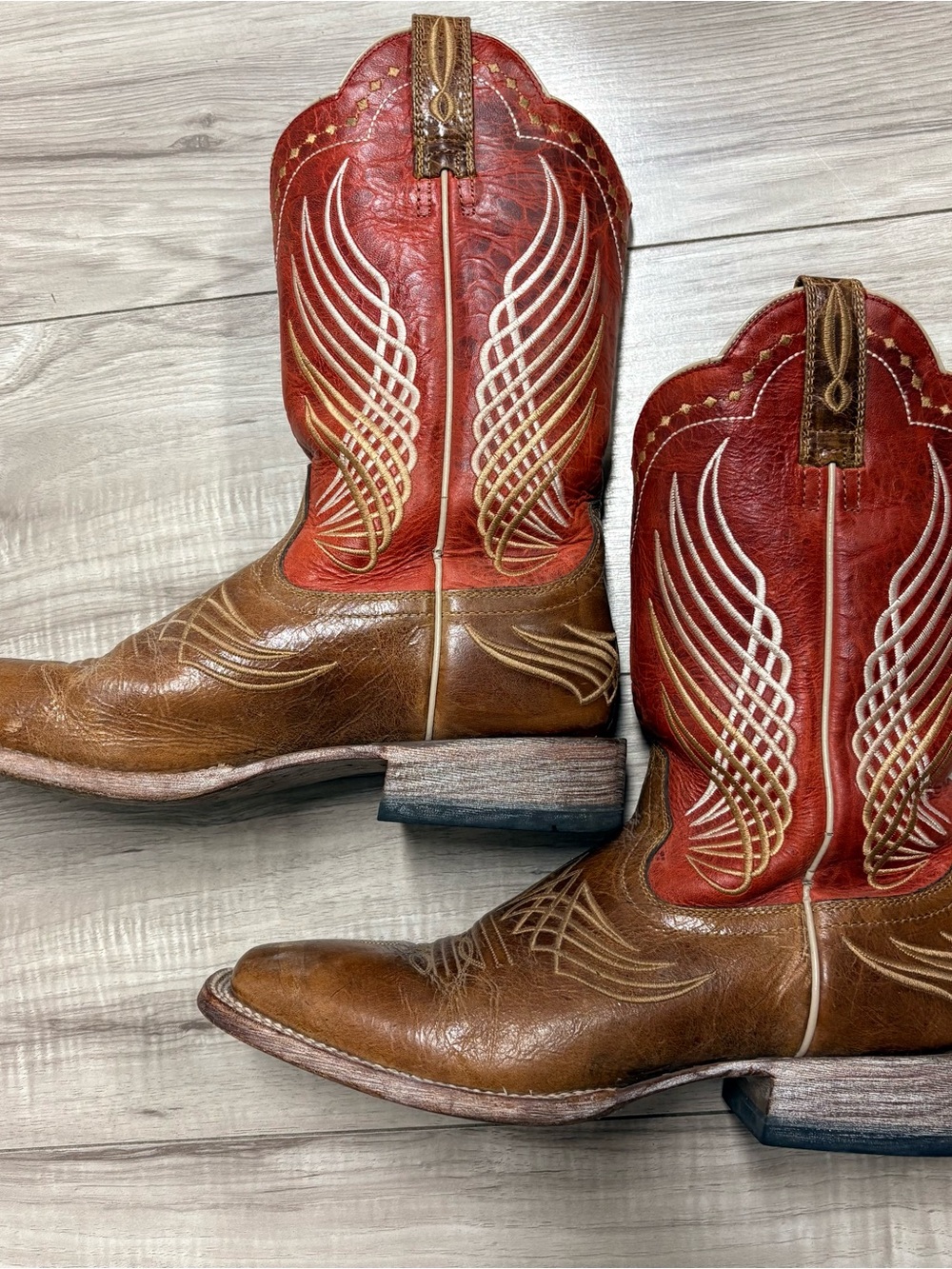 Ariat Mecate BrownLeather Boots with Red Embroidered Shaft